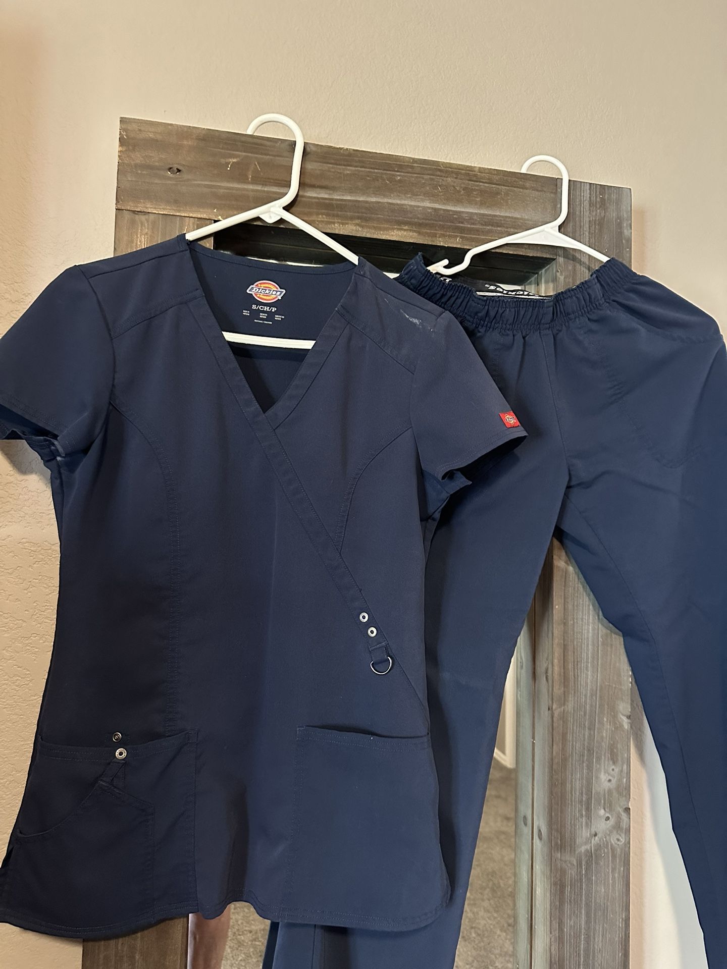 Women's Scrubs