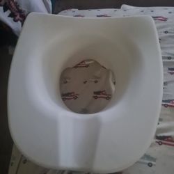 Toilet Raise With Handles NEW