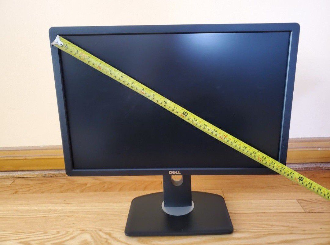 22" Dell Monitor Computer Screen