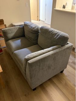 Gray love seat couch