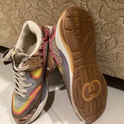 Gucci Multicolor Sneaker Size 39…asking $200. Obo 