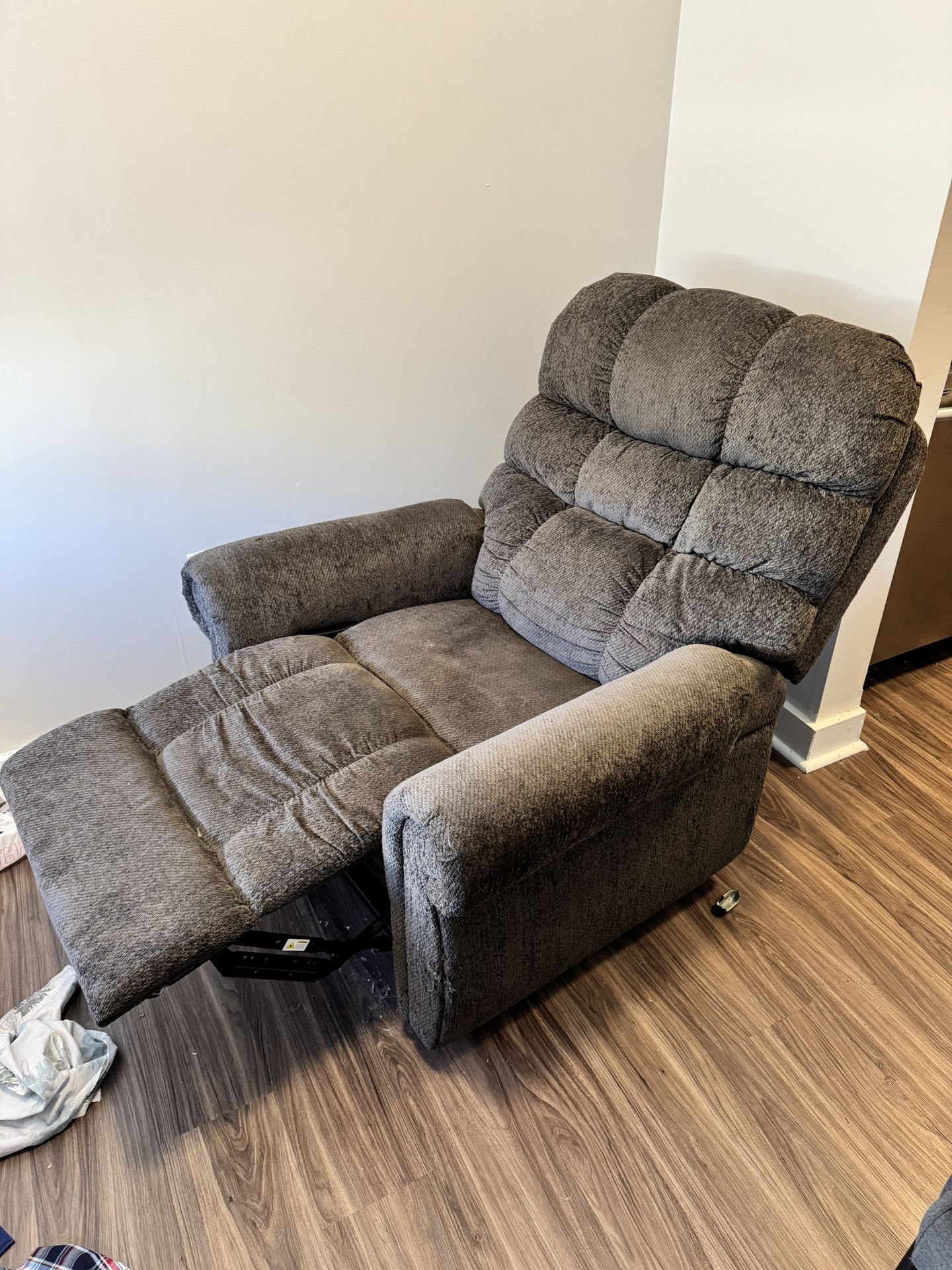 Motor powered electric Chair