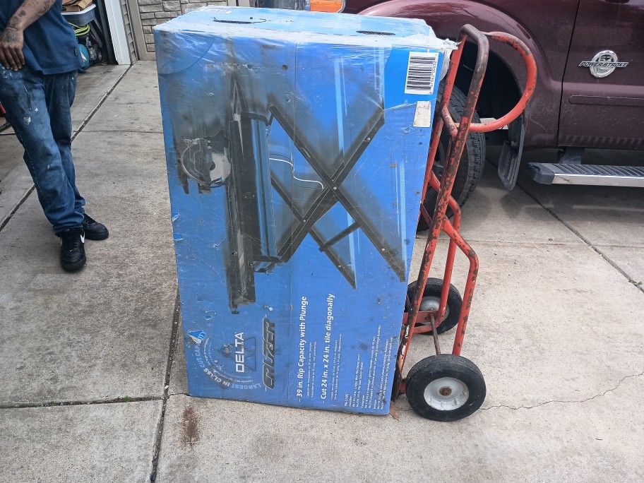 Delta Cruiser Tile Saw