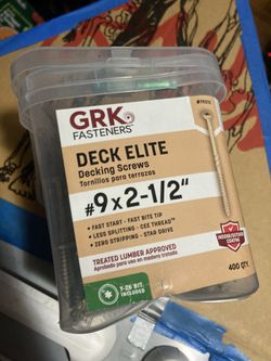 *STILL AVAILABLE* #9 x 2-1/2" t25 decking screws - 400qty (4 boxes available)