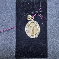14kt Tri-Color Small Jesus Pendant With Clear Stones. (C-3) ASK FOR RYAN. #(contact info removed)82