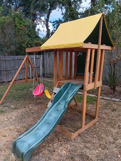 Toddler swing set