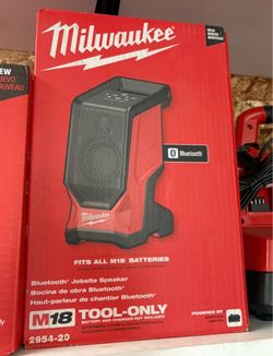 Milwaukee new speaker Bluetooth M18