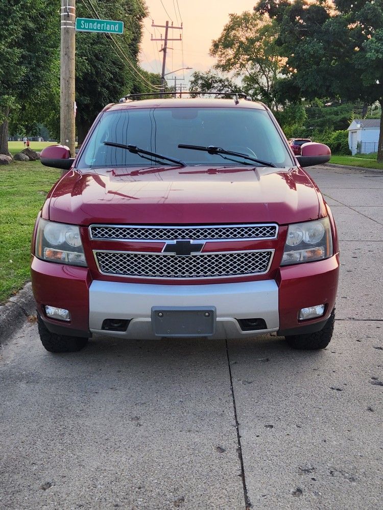 2010 Chevrolet Suburban