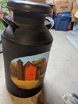 Painted iron or steel decoration with Elgin markings