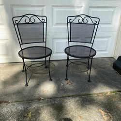 Pair Of Modern Design Metal Wrought Iron Chairs. 