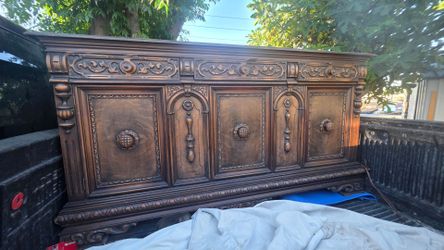 Vintage sideboard/credenza