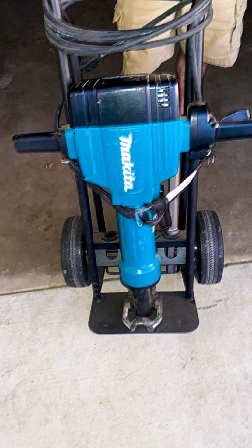 Makita Jackhammer 