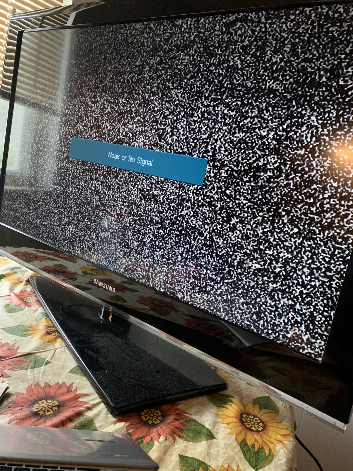 Samsung tv 55 inch sensor need fix but it does work