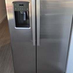 GE Fridge/freezer