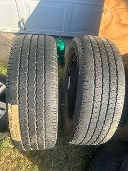 4 Goodyear Wrangler 275/60 R20 Tires Complete set