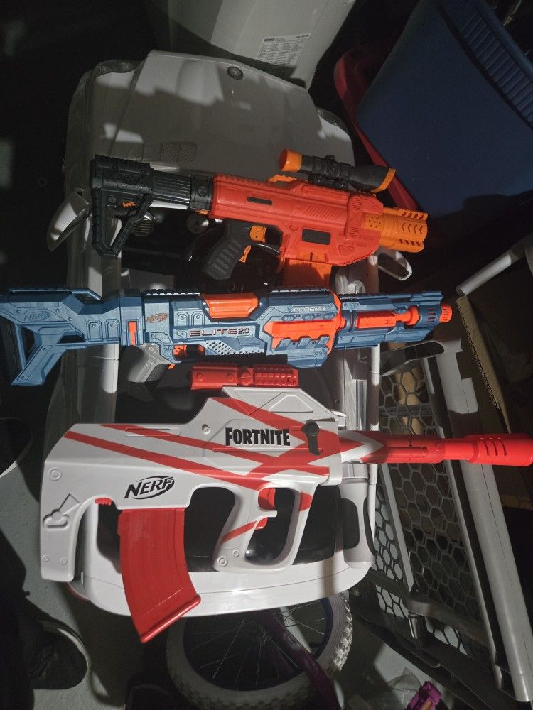 Nerf Blasters 