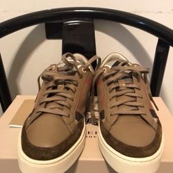 Burberry Sneakers -Authentic
