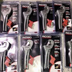 Ridgid Pc-1375 ML Plastic Tubing & Pex Cutter NEW