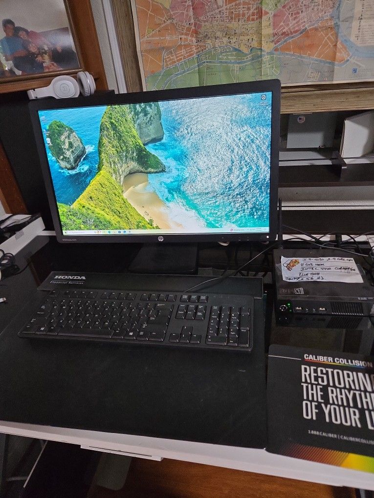 Lenovo MINI PC. With 23inch Hp Monitor . Please Read.