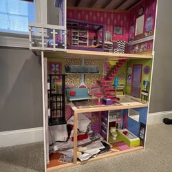 Barbie Dream house  3 Story with Furniture 