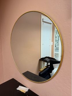 Round Mirror
