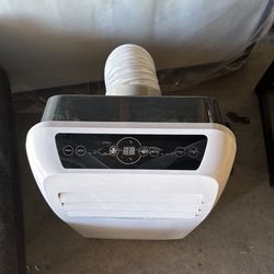 Air Conditioner/ Heater / Dehumidifier 