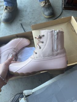 Sperry Saltwater duck boot Girls Size 4