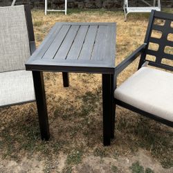 Chair And Table Set 