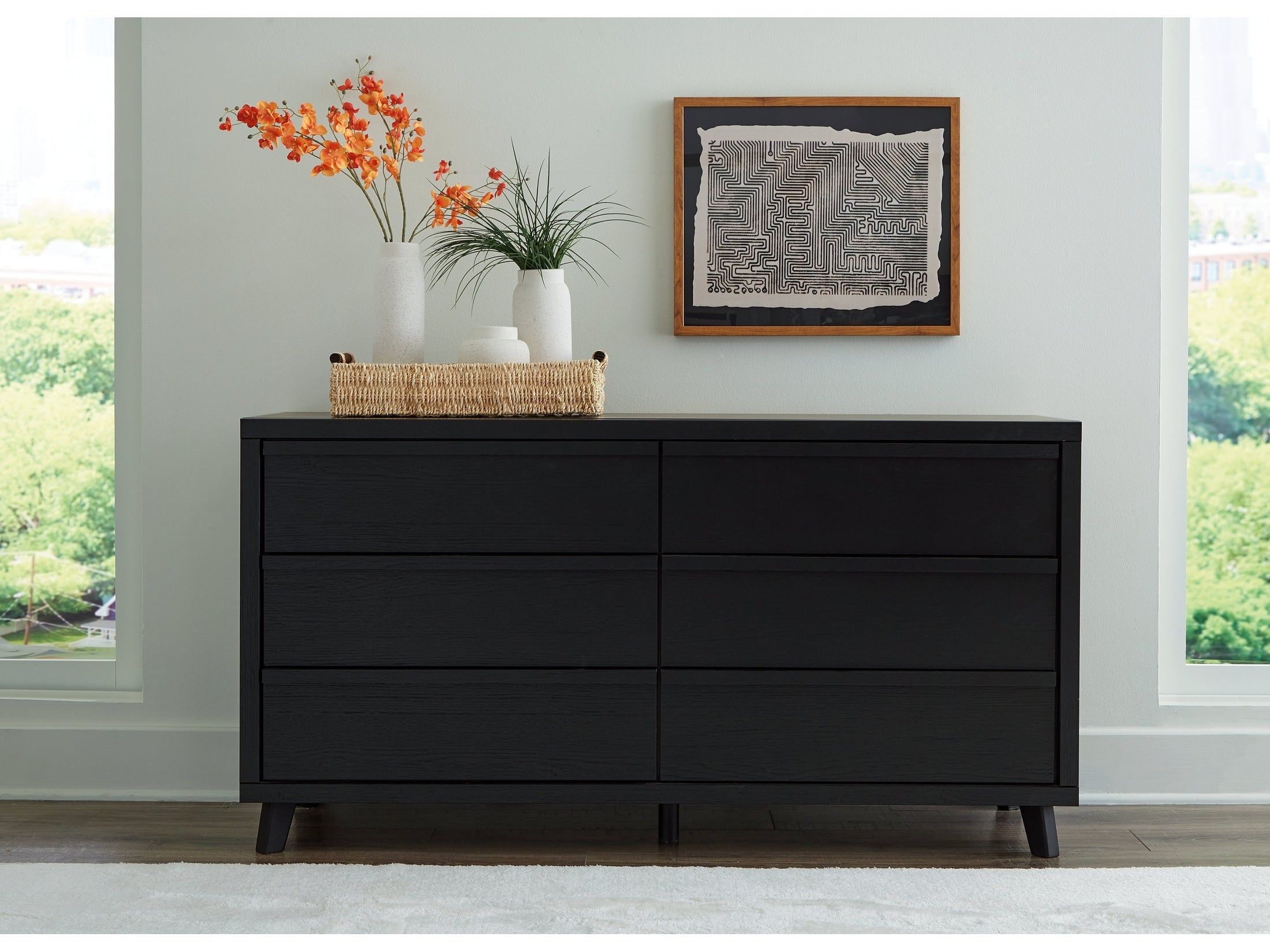 Danziar Black Dresser