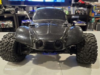 1:10 Traxxas Rustler 4x4 OffRoad Super Upgraded