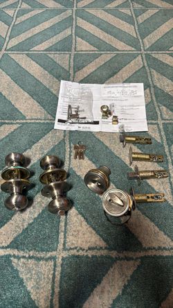 Defiant 2-Door Lock Set – 2 Knobs, 2 Deadbolts, 3 Matching Keys