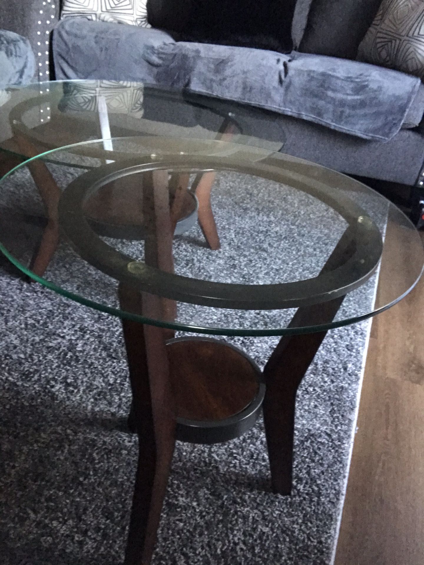 End table and coffee table, please serious buyer only