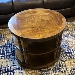 Vintage Heritage Burl Walnut Wood Finish Oval Table 