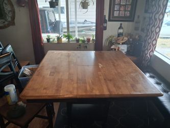 Parawood Dining Room Set with built in leaf, 4 chairs, and a bench to match