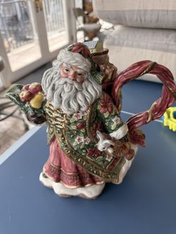 Multiple Vintage Teapots