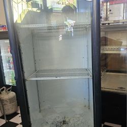 Veverage Fridge