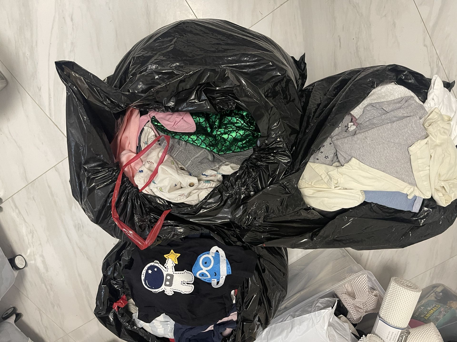4 Bags Of Baby And Kids Clothes 500items