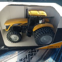 Tractor 1/16 Scale Collectable 