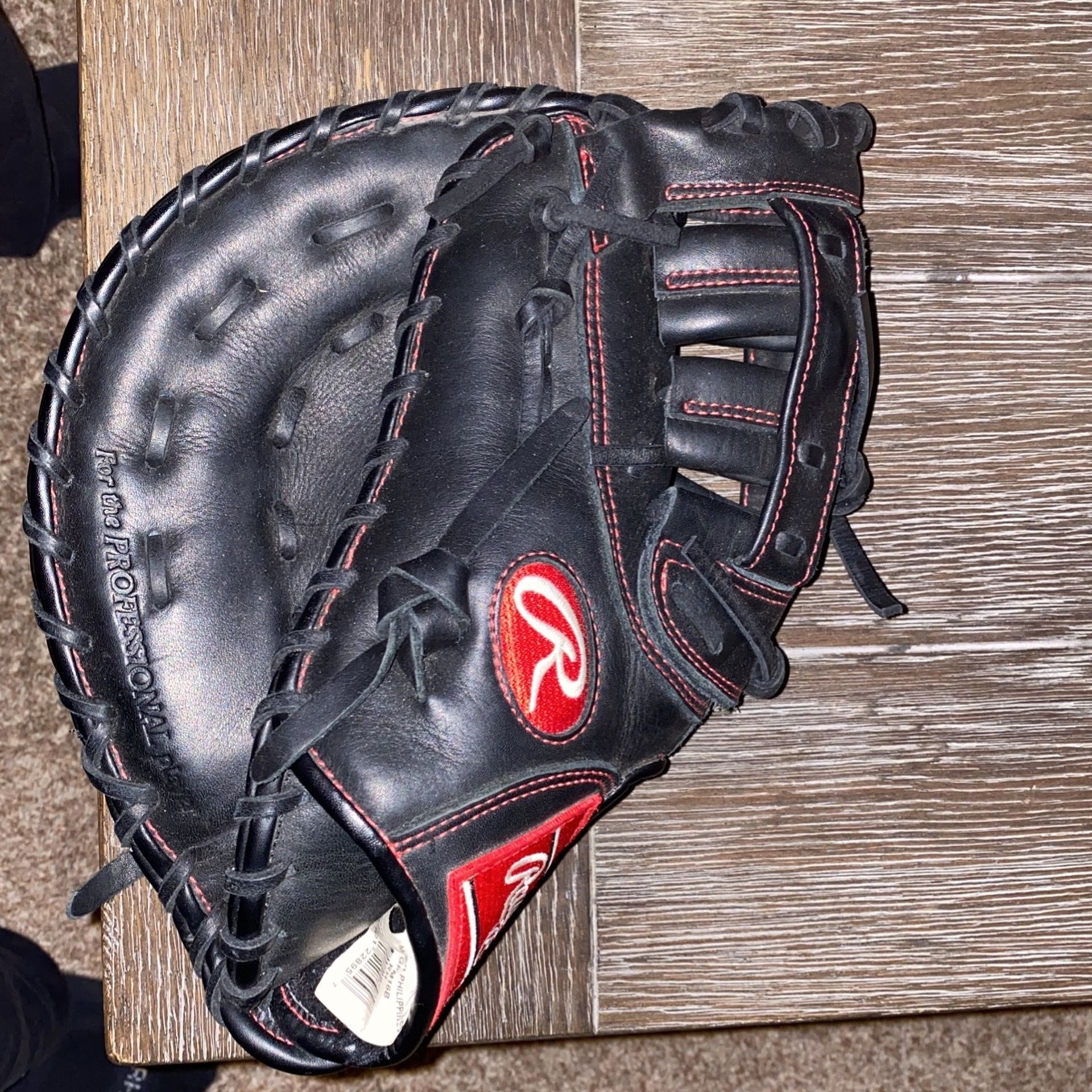 LH Youth first baseman’s Glove