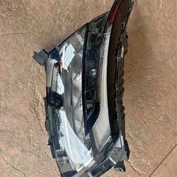 2021 2022 2023 Nissan Pathfinder Headlight Right RH Passenger OEM LED Headlamp