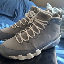 Cool Grey 9s 