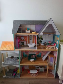 Big doll house