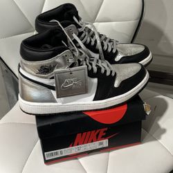 Air Jordan 1 Retro Kids 6.5/Adult 8-8.5