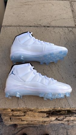 New Nike air Jordan 11 retro mcs baseball cleats Men’s 10