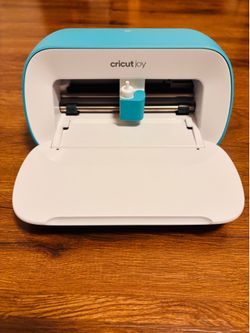 BRAND NEW Cricut Joy + Materials