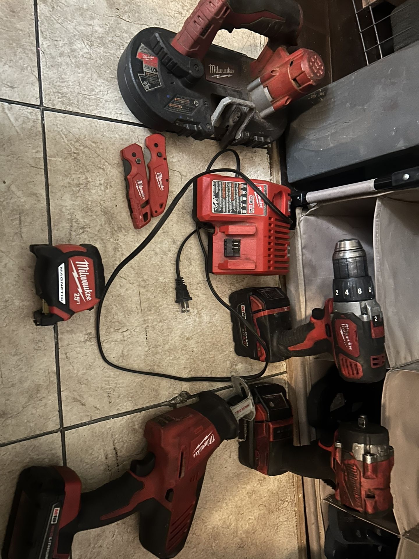 Milwaukee Power Tools