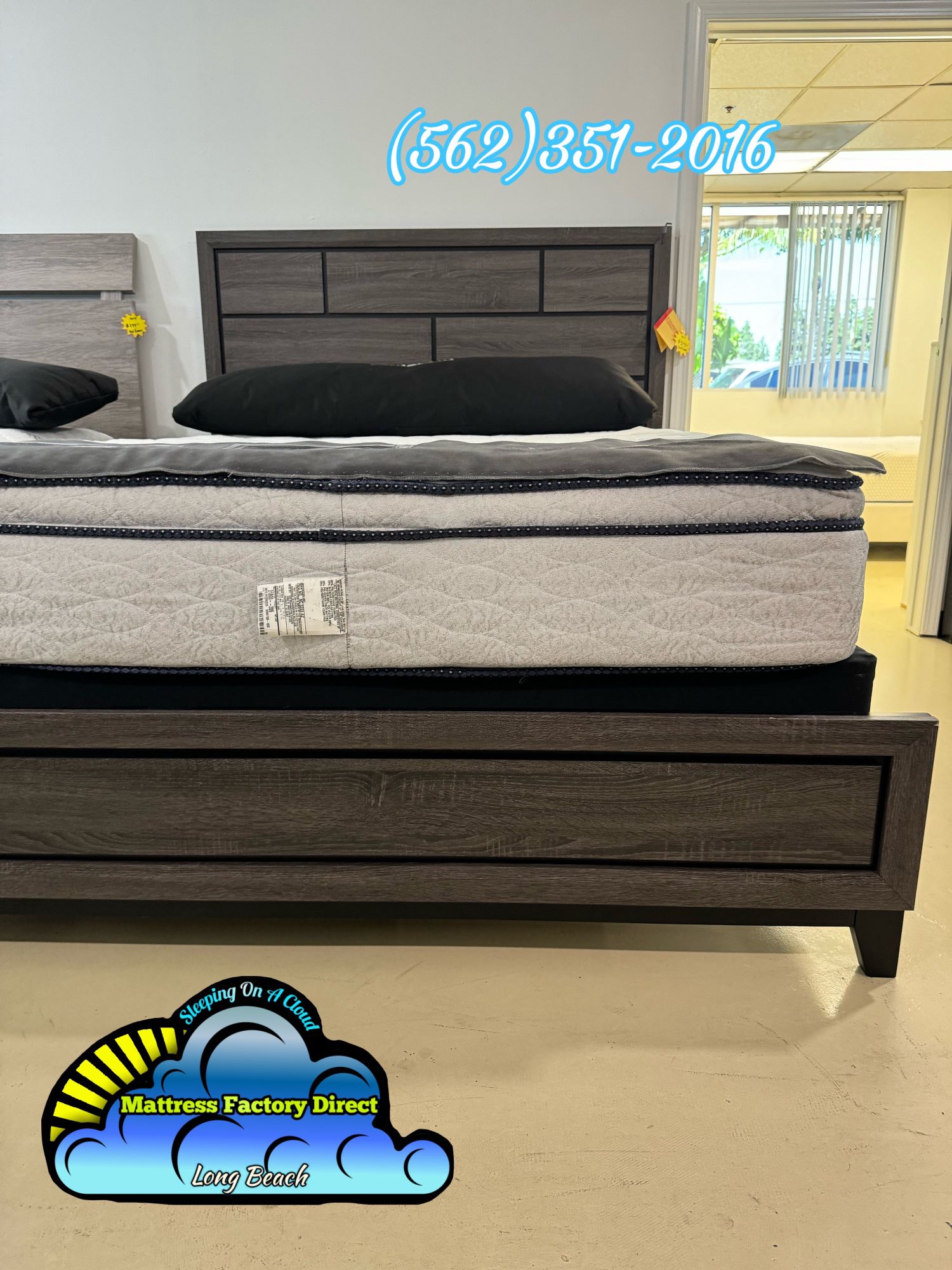 Queen Serta Bed With Frame 