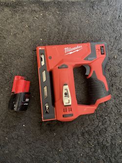 Milwaukee 3/8 Crown Stapler , W Battery