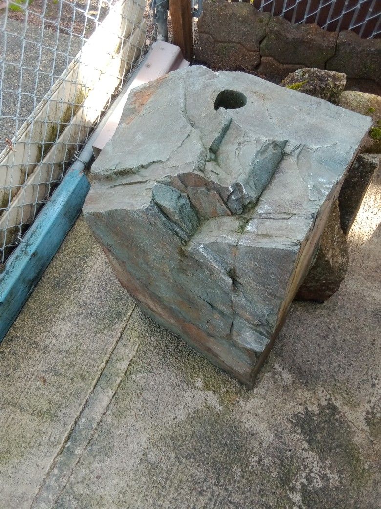 Rock Fountain/Bubble Rock 