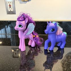 Princess Pipp Petals Pony & Gi-Go Purple Unicorn Toys